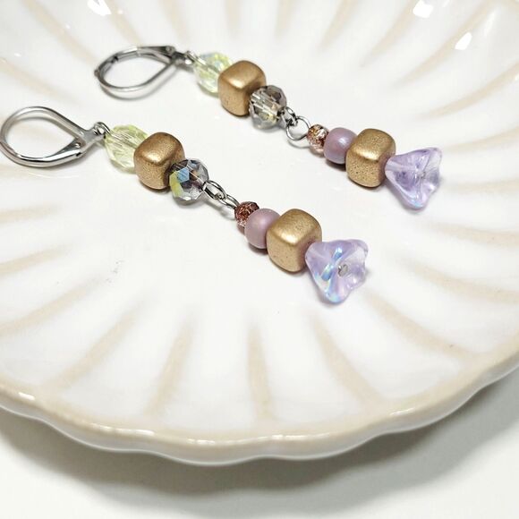 NEW BOHEMIALIZ earrings 689iris#mfs Czech flower dangle earrings fairy earrings - Picture 1 of 5